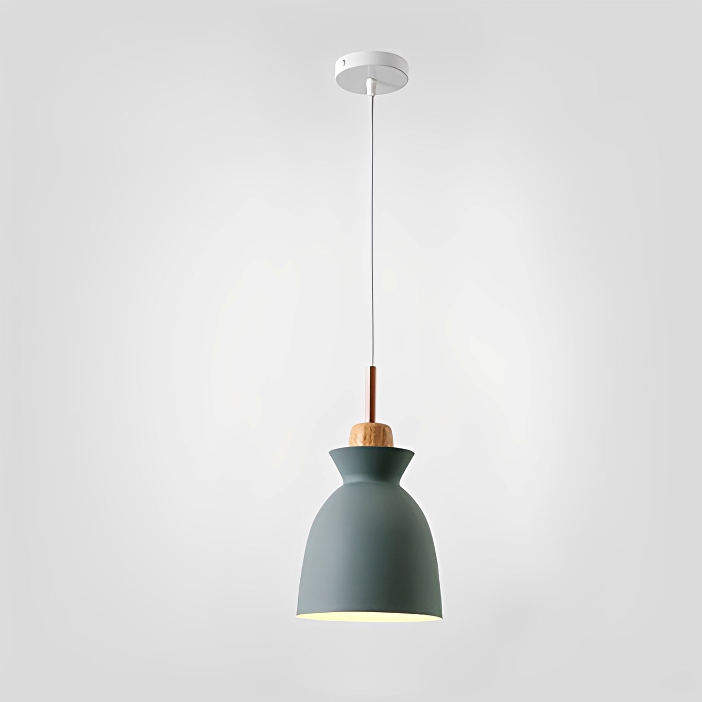 Mateo – Industrieller Holz-Kronleuchter