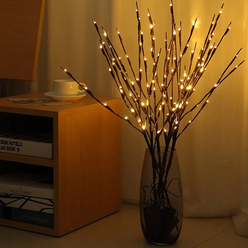 Marilyn – Weidenzweig-Lampe mit sanftem Naturlicht