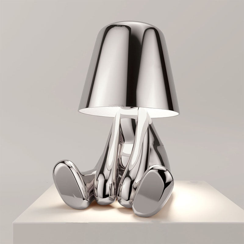 Kaori – Goldene Thinker Statue Tischlampe mit USB & Touch
