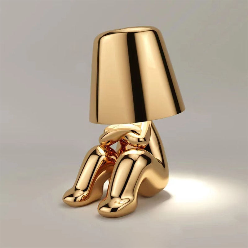Kaori – Goldene Thinker Statue Tischlampe mit USB & Touch