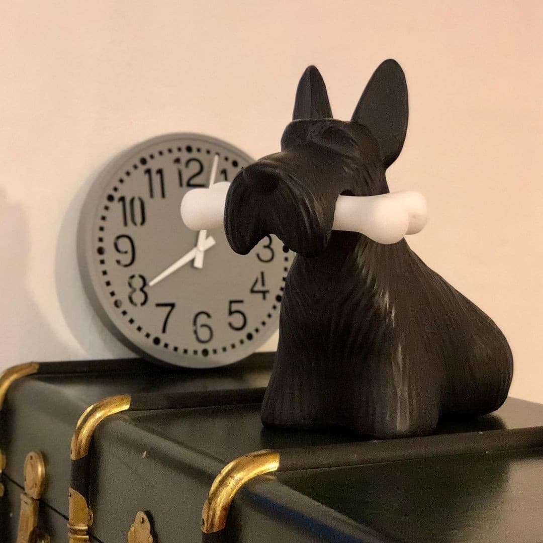Scottie – Tischlampe aus Harz