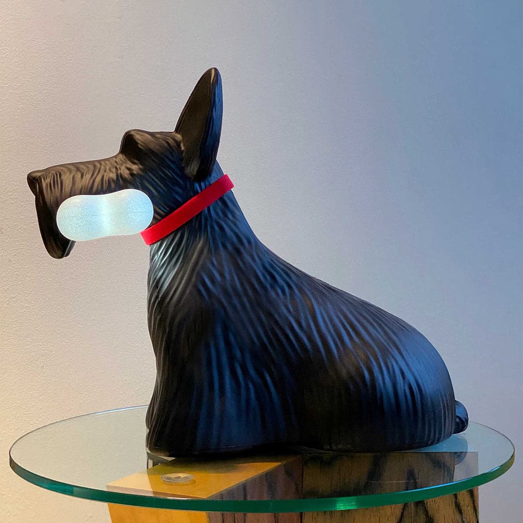 Scottie – Tischlampe aus Harz