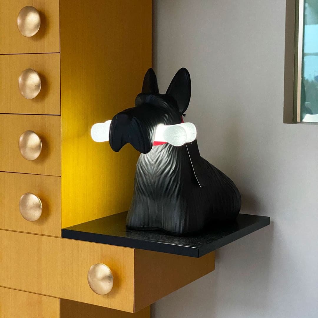 Scottie – Tischlampe aus Harz