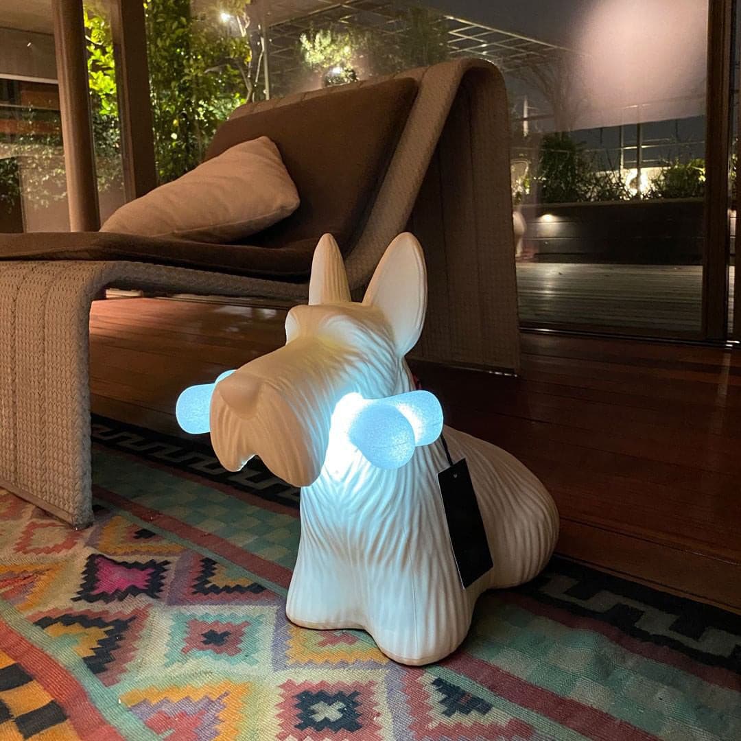 Scottie – Tischlampe aus Harz