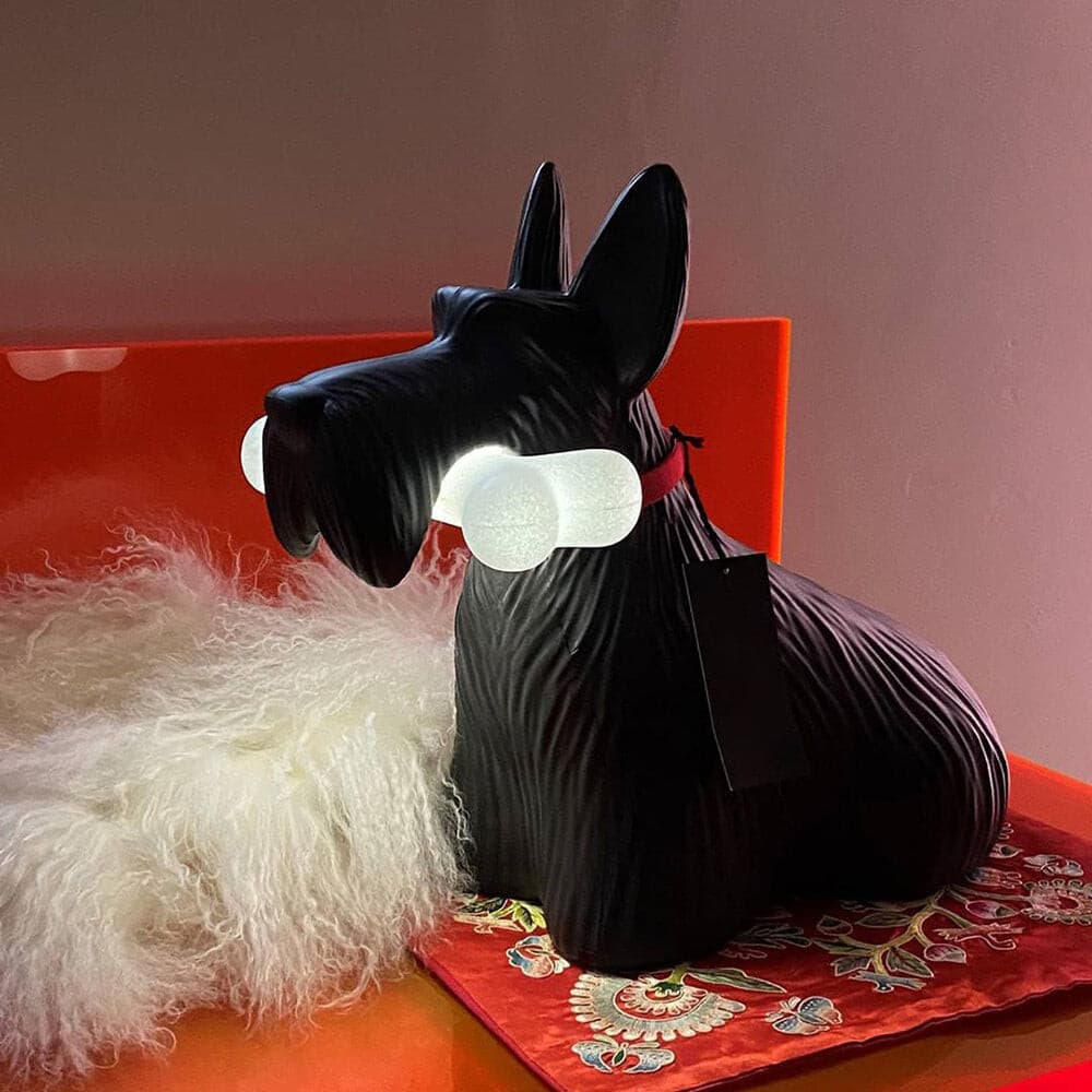 Scottie – Tischlampe aus Harz
