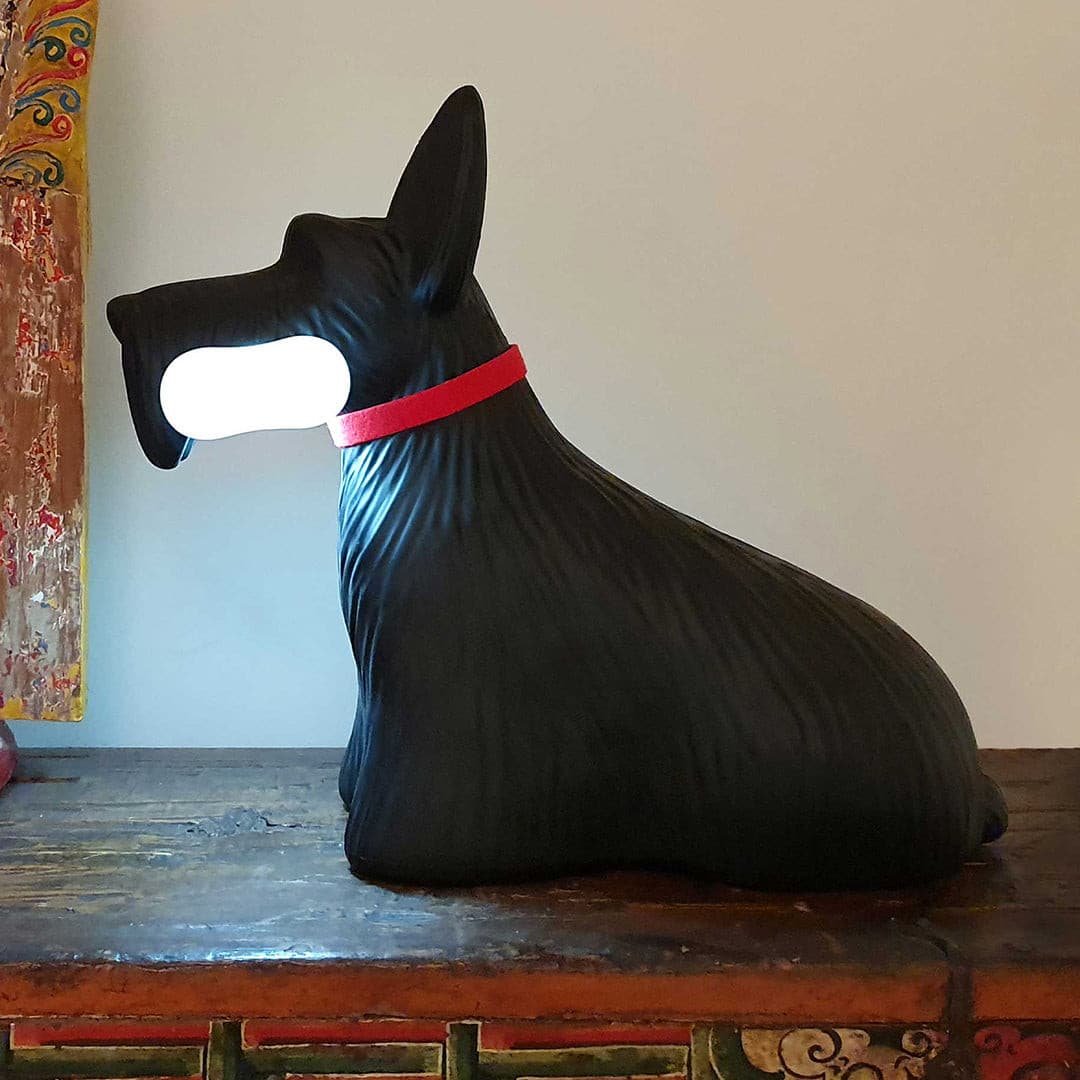 Scottie – Tischlampe aus Harz