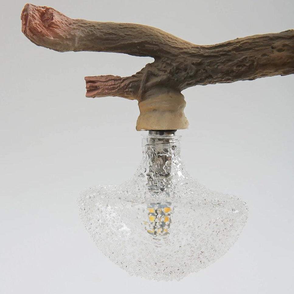 Kelvin – Tischlampe mit Eichhörnchenfigur: Verspieltes Design trifft warme Beleuchtung