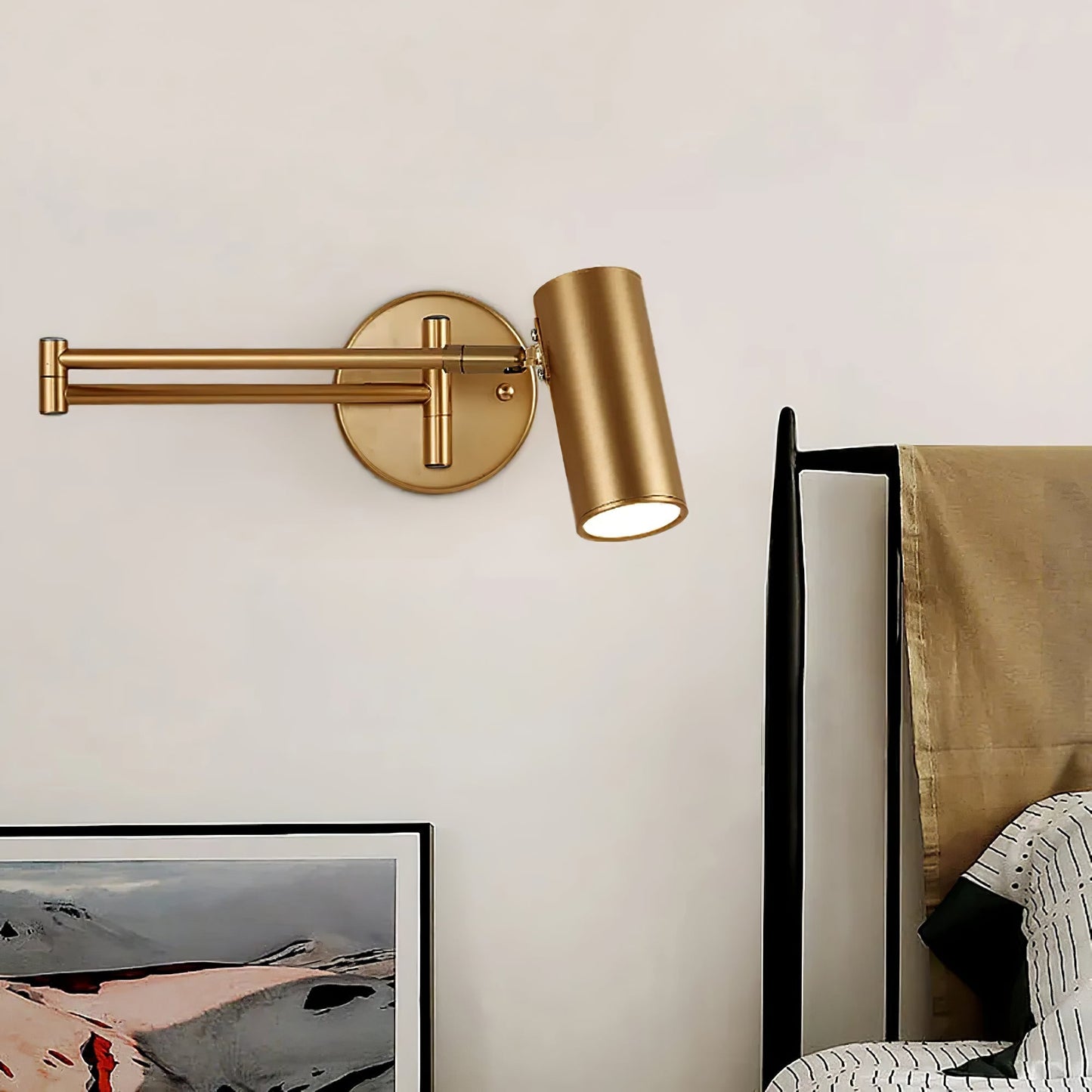 Lina – Verstellbare Wandleuchte mit Schwenkarm im modernen Design