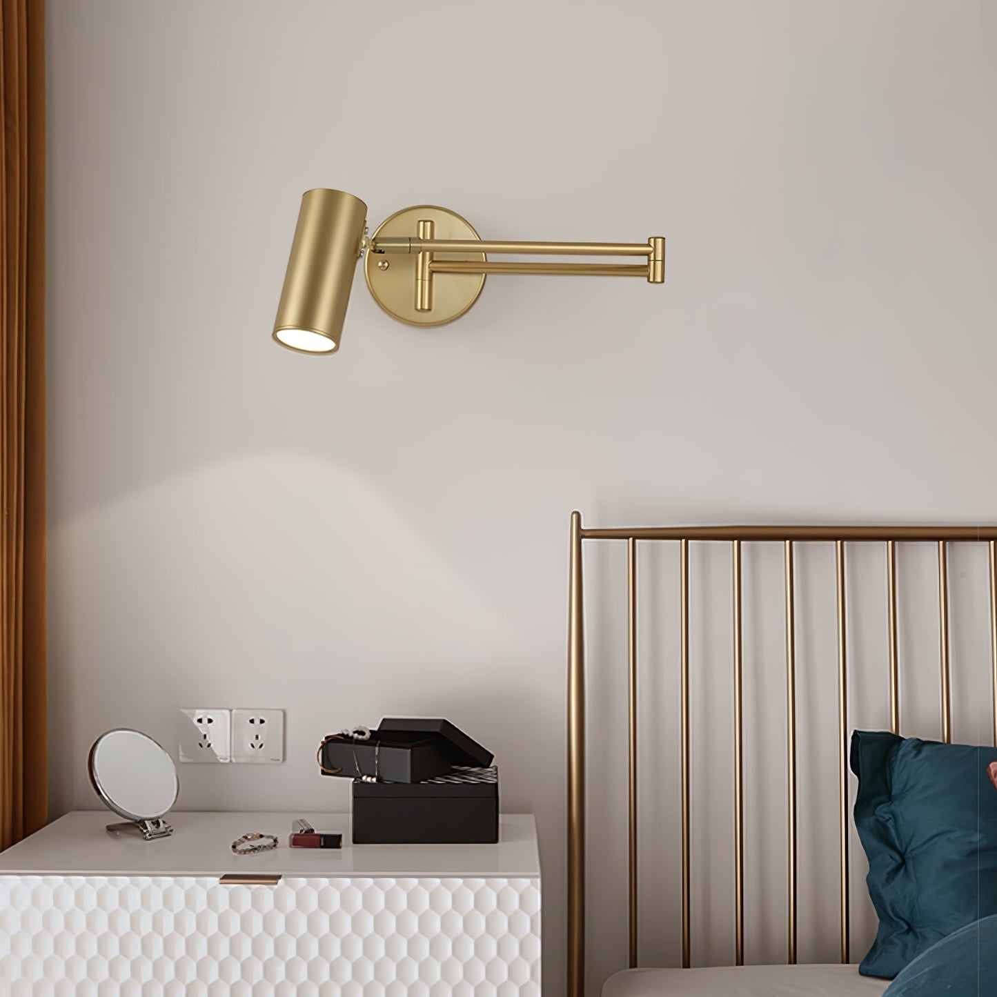 Lina – Verstellbare Wandleuchte mit Schwenkarm im modernen Design