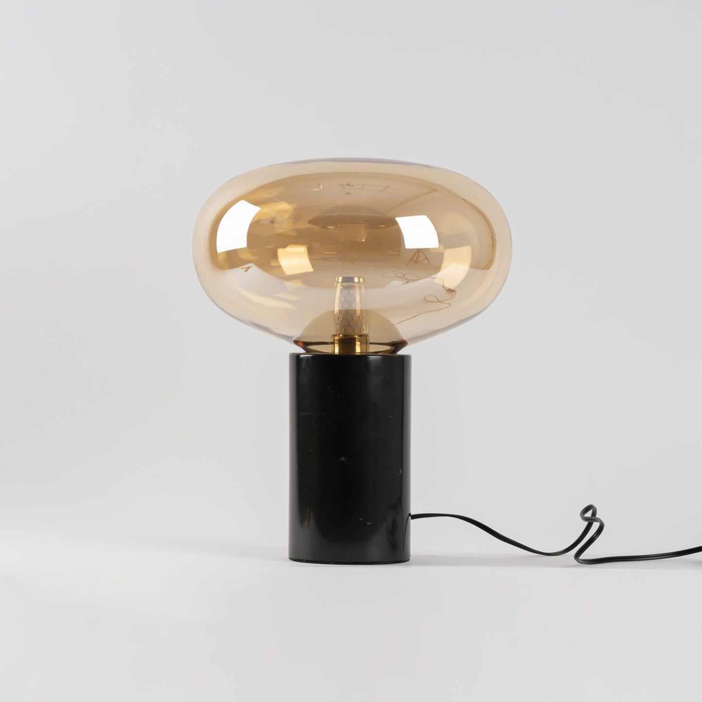 Lin – Glas-Tischlampe im Nordischen Design