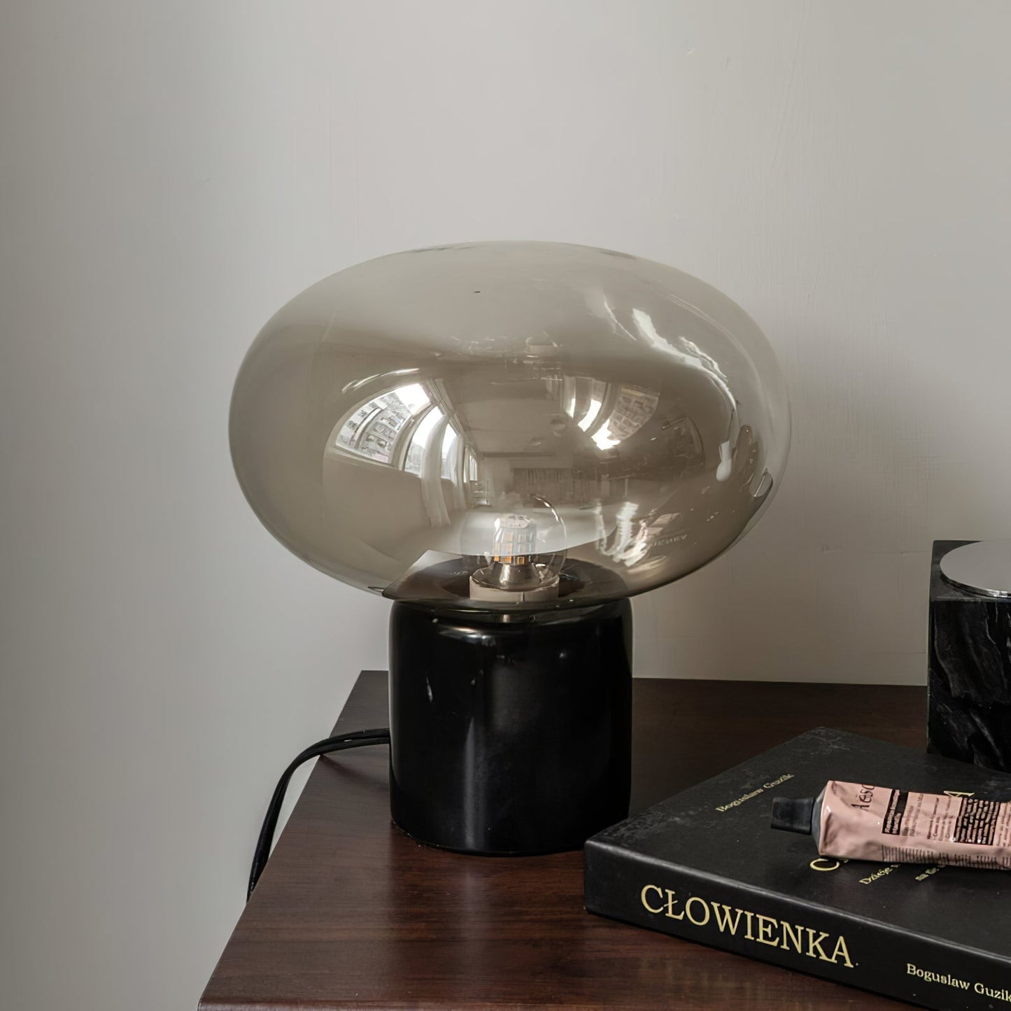 Lin – Glas-Tischlampe im Nordischen Design