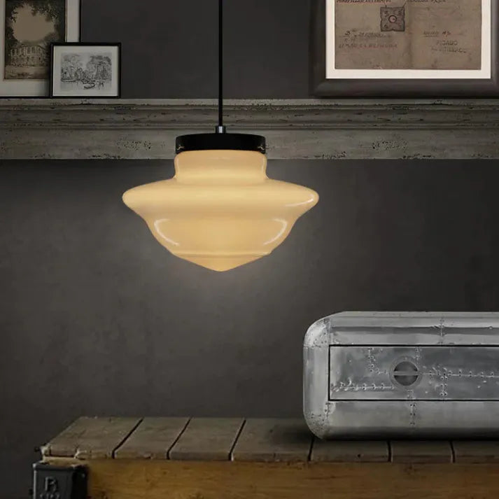 Liv – Alte weiße Glaslampe mit geometrischem Design