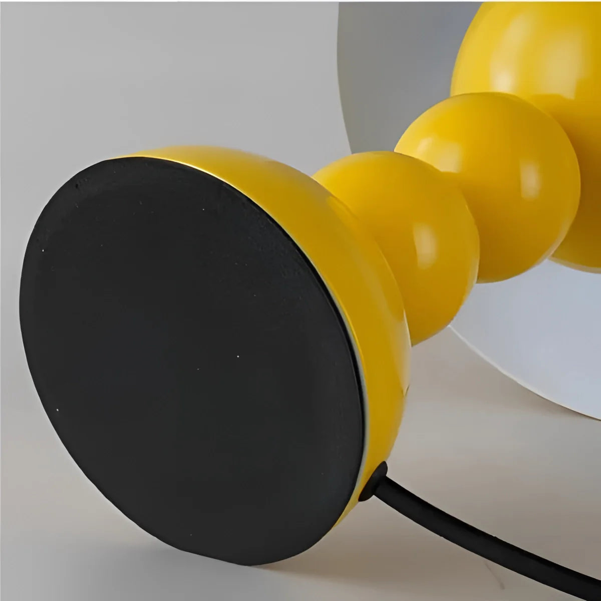Yuki – Kreative Knospen-Tischlampe