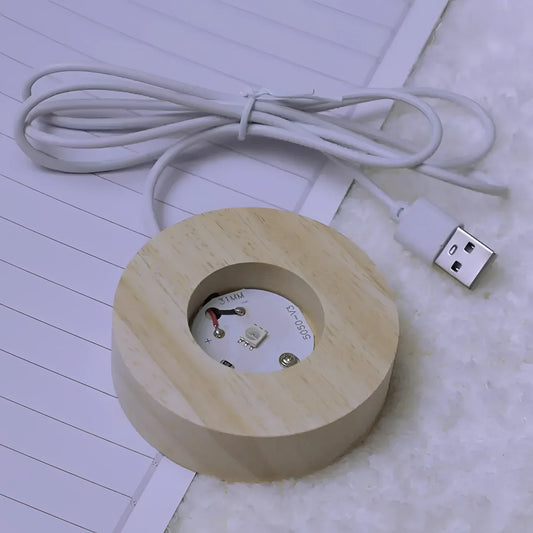 Lyora – LED-Kristalllampe mit 3D-Motiv