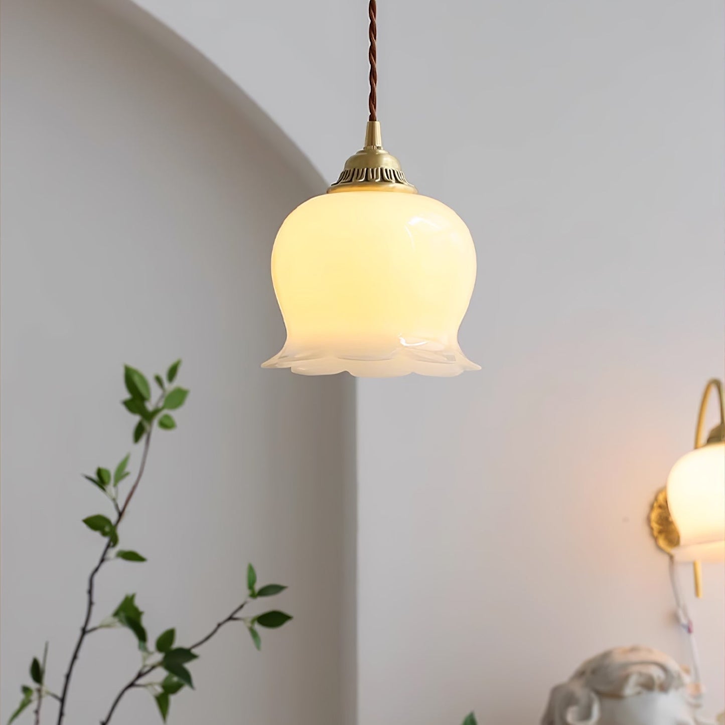 Odette – Französische Retro-Hängeleuchte Maiglöckchen-Design