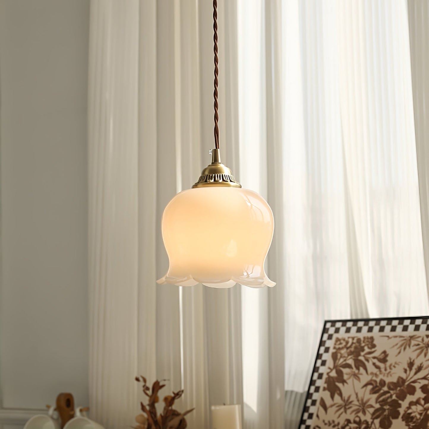 Odette – Französische Retro-Hängeleuchte Maiglöckchen-Design