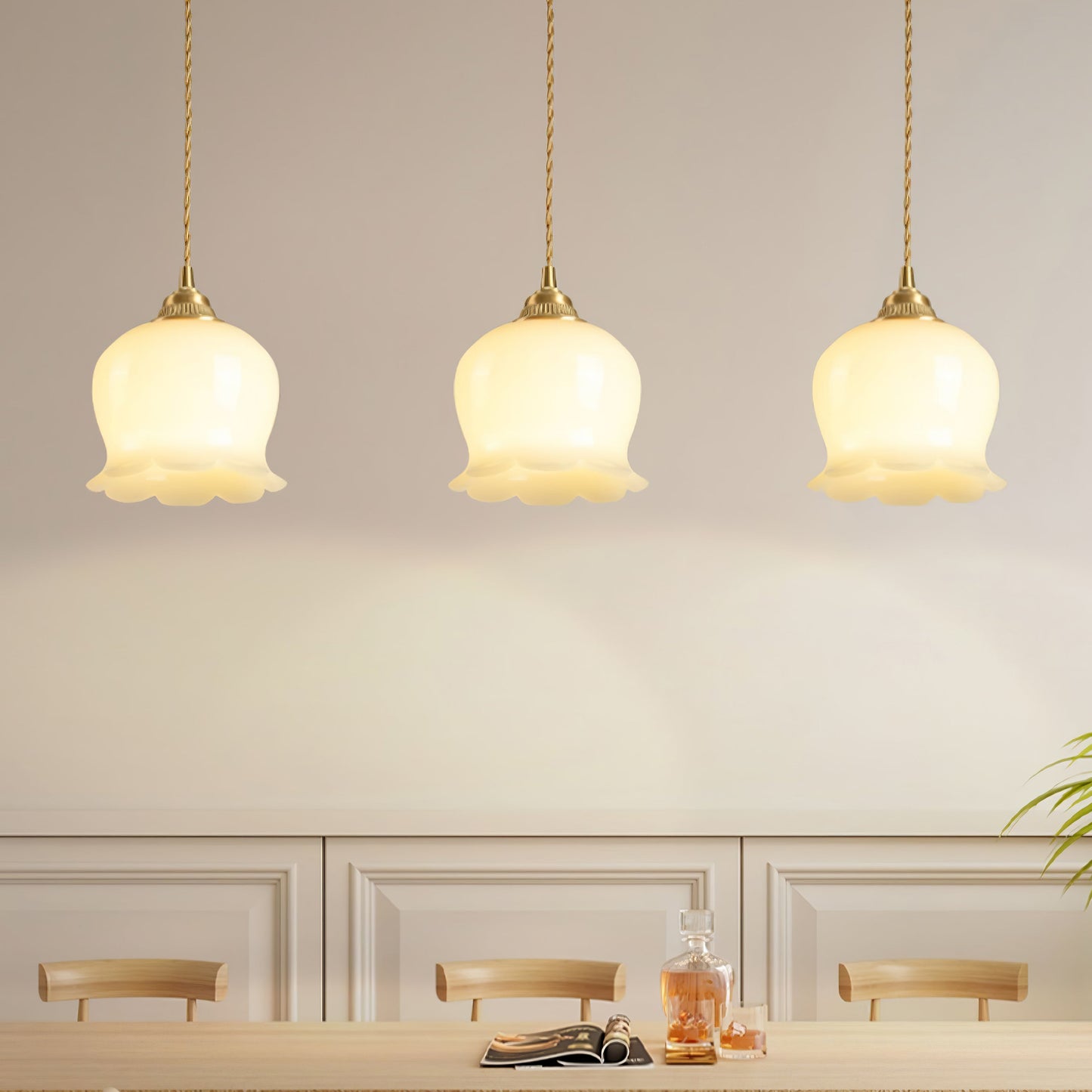 Odette – Französische Retro-Hängeleuchte Maiglöckchen-Design