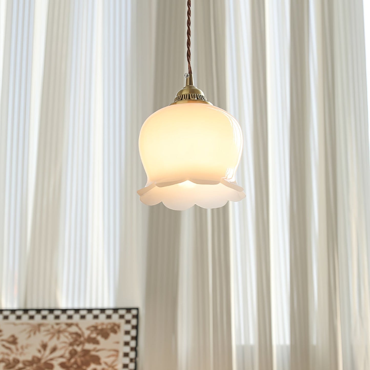 Odette – Französische Retro-Hängeleuchte Maiglöckchen-Design