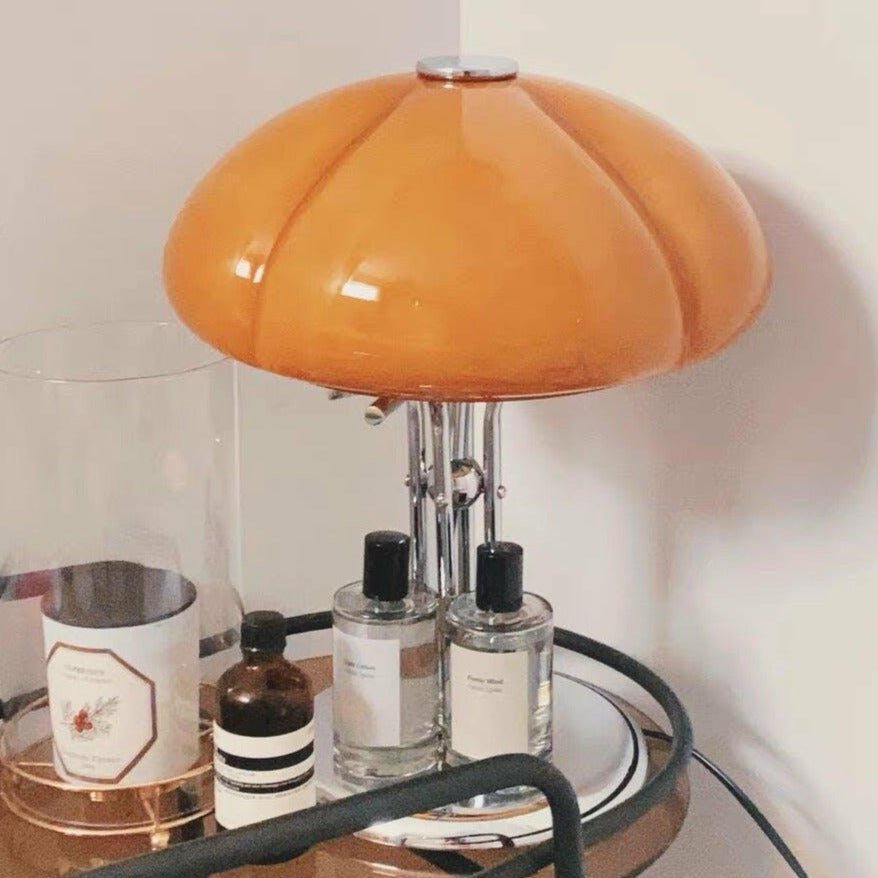 Noemi – Kreative Kürbis-Tischlampe