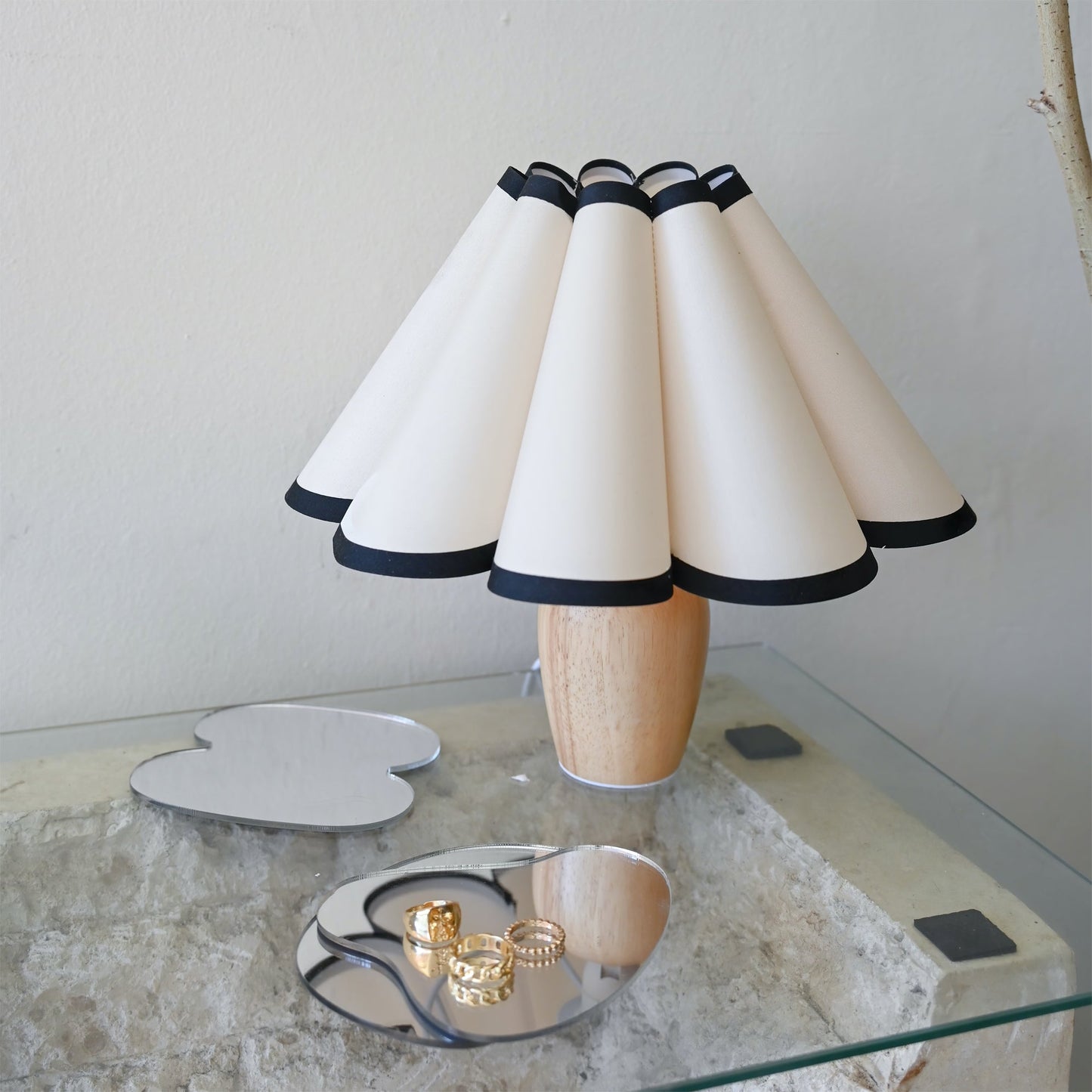 Naiya – Vintage Tischlampe