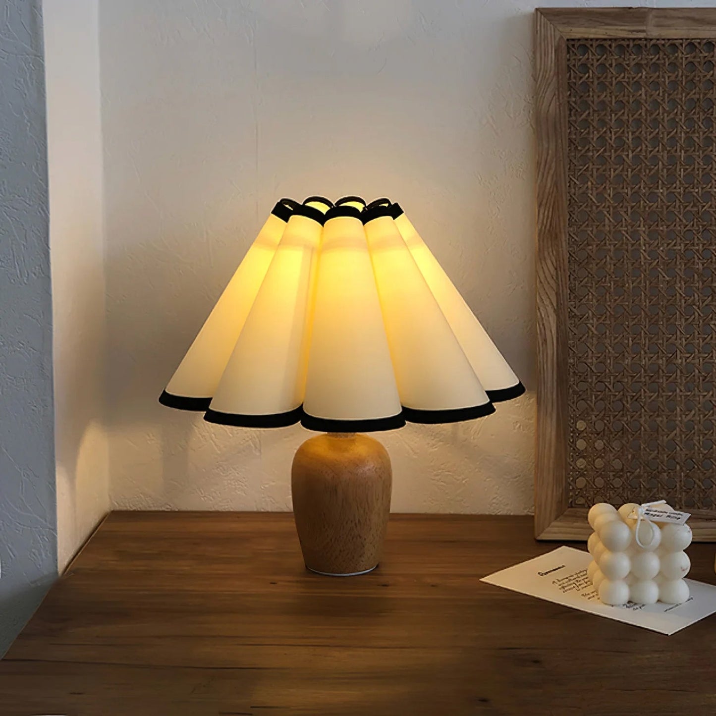 Naiya – Vintage Tischlampe