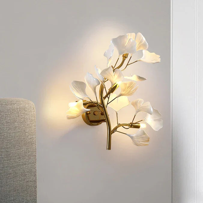 Freja – Blütenzweig-Wandlampe