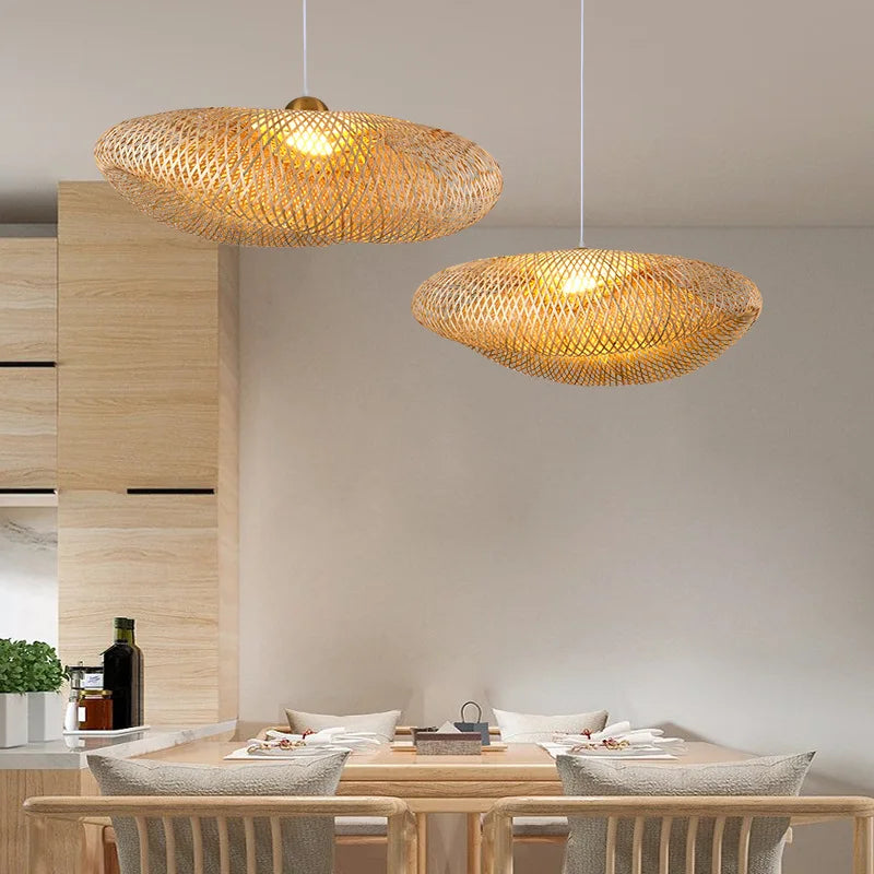 Zen-Kronleuchter aus Bambus Handgefertigtes Design