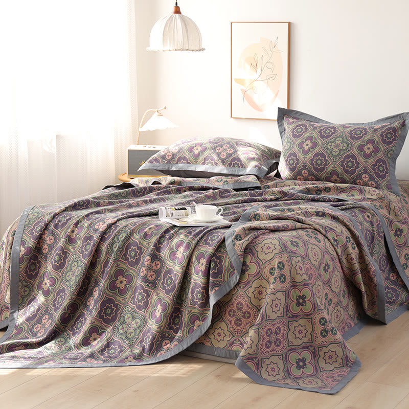BlossomHug – Weiche Decke mit floralen Mustern zum Einkuscheln