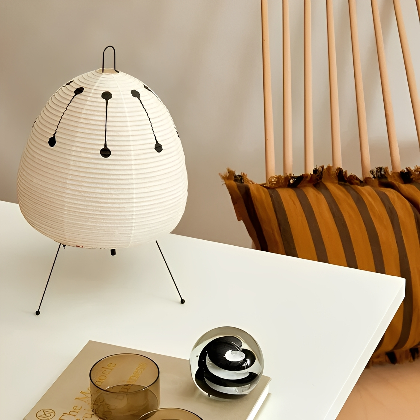 Aika – Japanische Reispapier Tischlampe