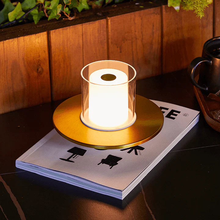 LumaGlow – Stilvolle LED-Kerze mit Induktionssteuerung und flammenlosem Licht