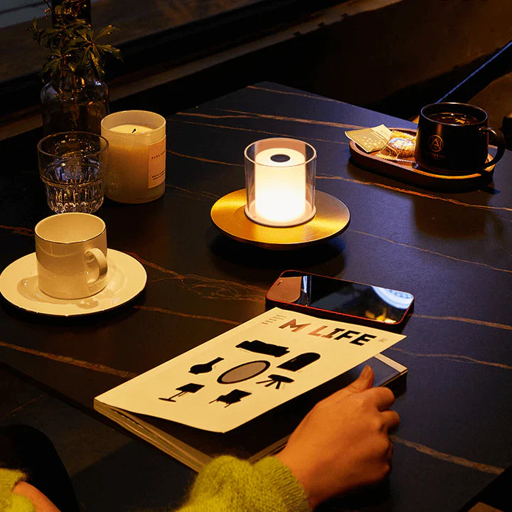 LumaGlow – Stilvolle LED-Kerze mit Induktionssteuerung und flammenlosem Licht