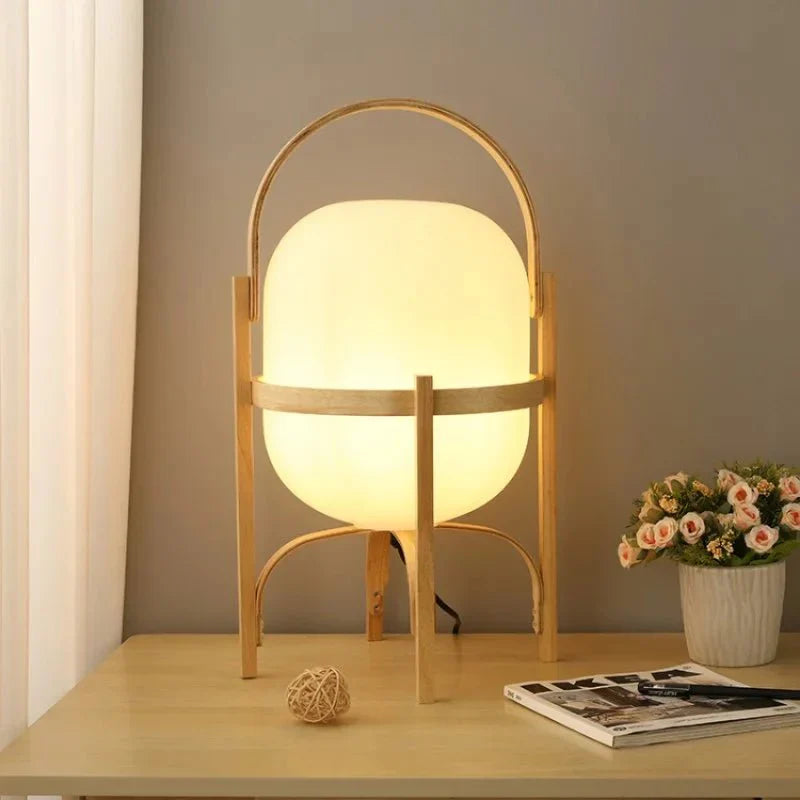 ZenLeuchte – Schlichte Tischlampe im japanisch-nordischen Cesta-Look