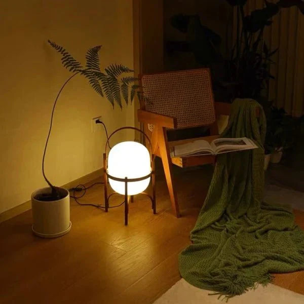 ZenLeuchte – Schlichte Tischlampe im japanisch-nordischen Cesta-Look