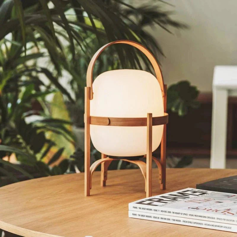 ZenLeuchte – Schlichte Tischlampe im japanisch-nordischen Cesta-Look
