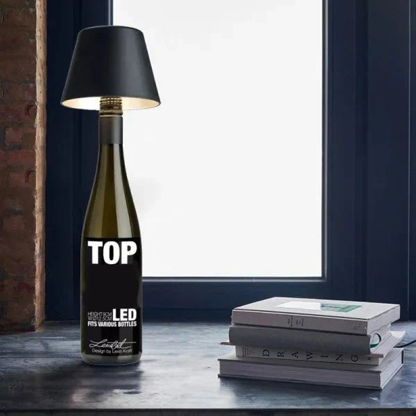 Lumira – Wiederaufladbare Tischlampe im Weinflaschenstil mit USB
