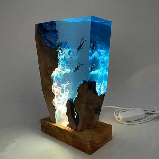 Aqualis – Tischlampe im Ozean-Karst-Design für stilvolle Meeresmomente