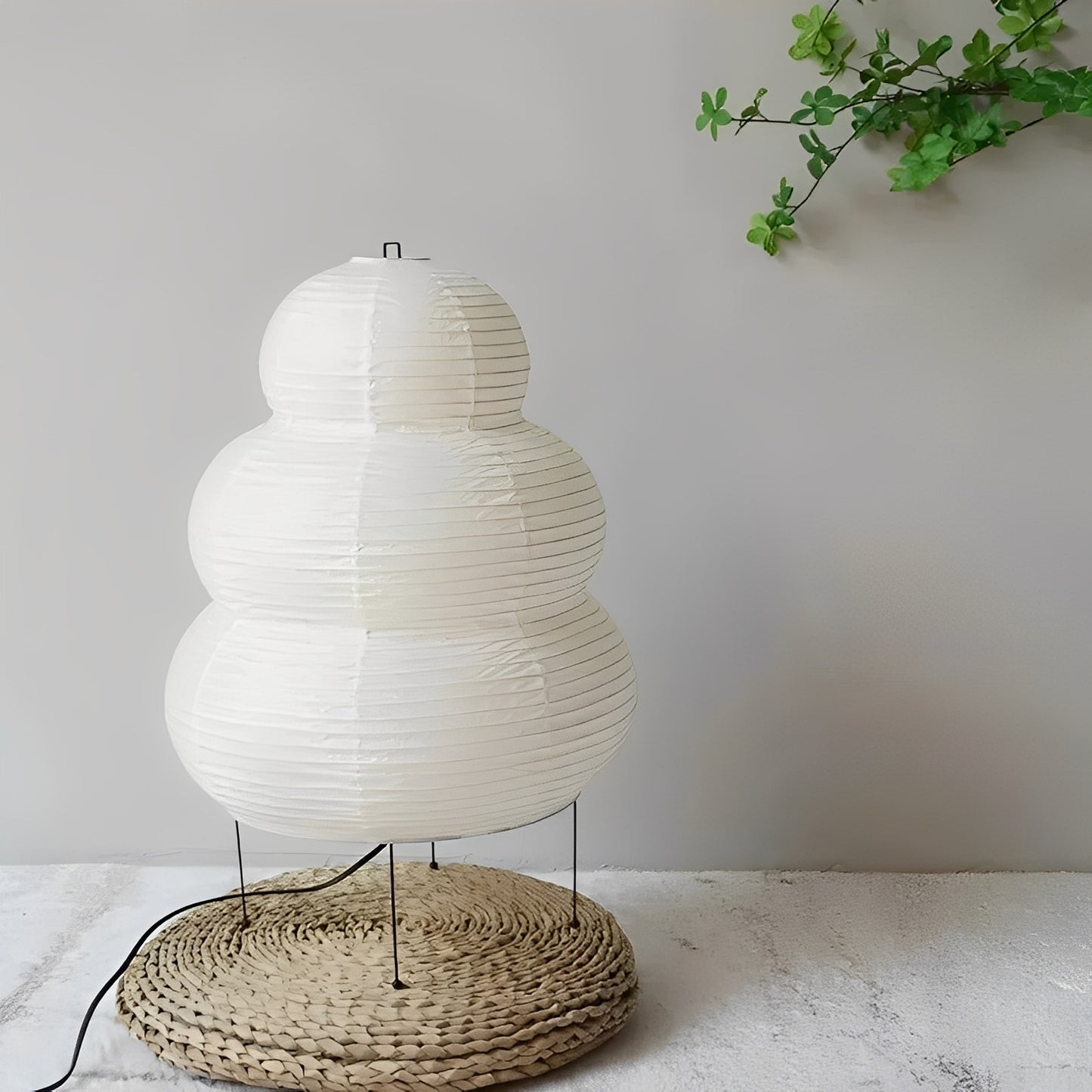 Emilia – Minimalistische Stehleuchte