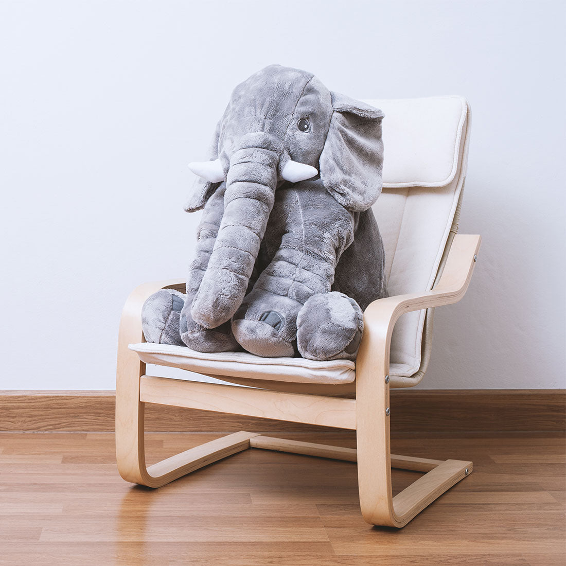 EleCuddle – Süßes Elefantenkissen zum Kuscheln & Dekorieren