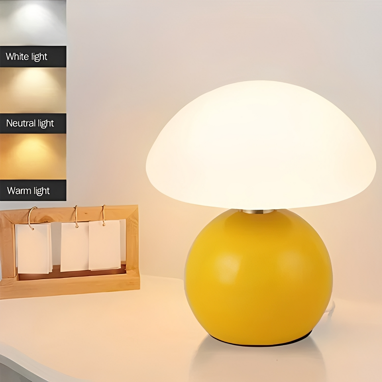 Nelly – Moderne Pilz-Tischlampe im Frost-Design