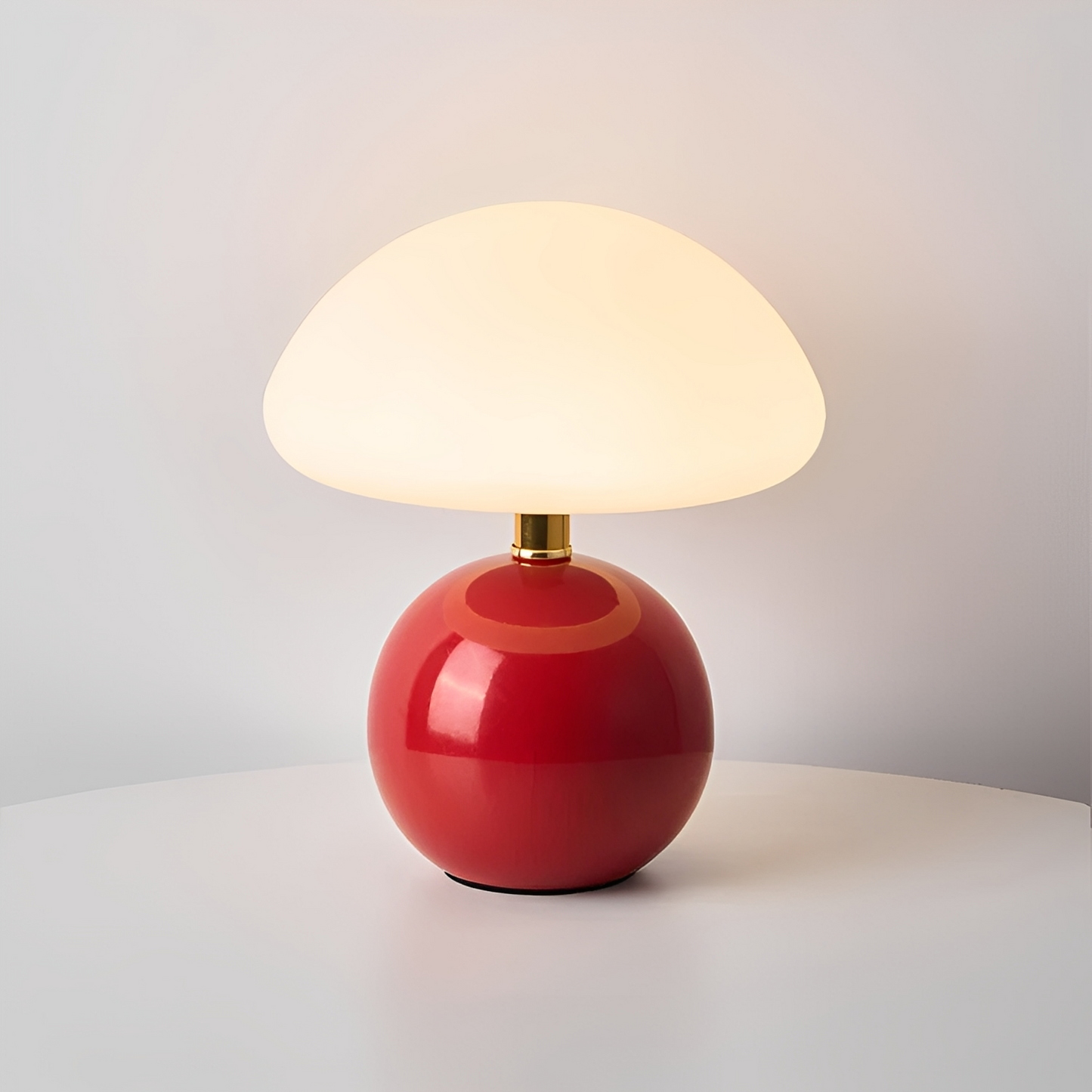 Nelly – Moderne Pilz-Tischlampe im Frost-Design
