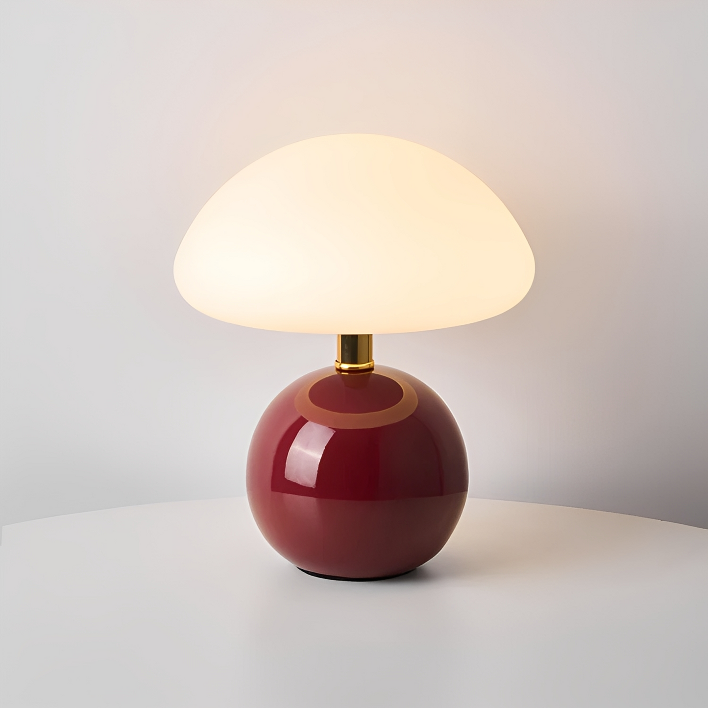 Nelly – Moderne Pilz-Tischlampe im Frost-Design