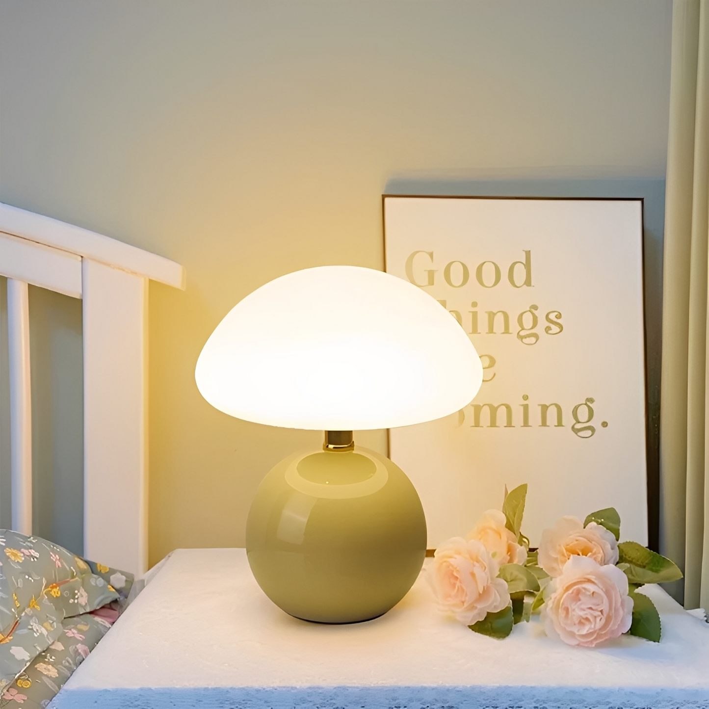 Nelly – Moderne Pilz-Tischlampe im Frost-Design