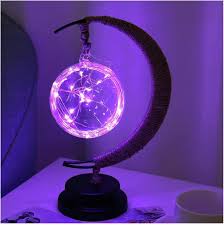 Lunaria – LED-Mondlampe mit Sternenlicht