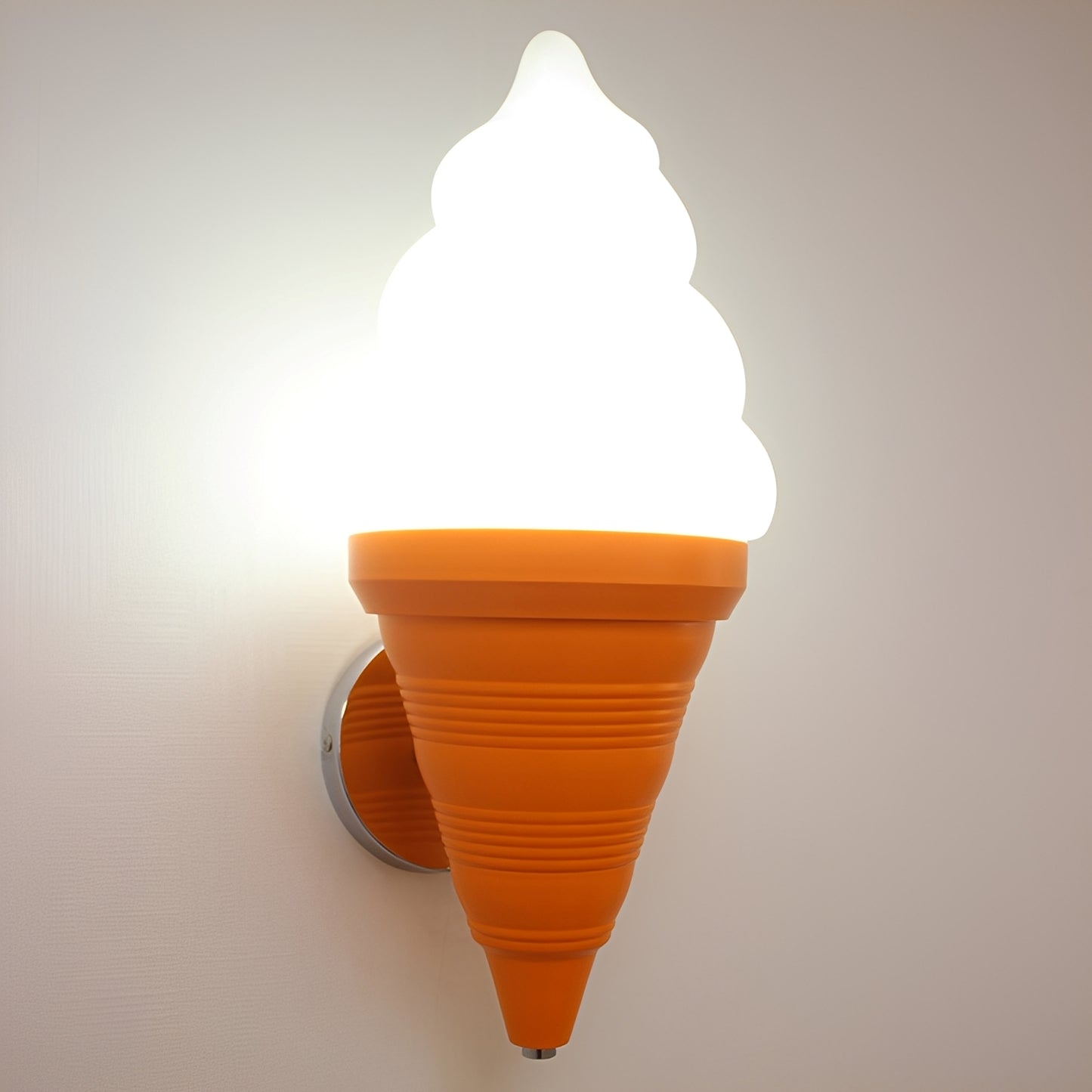 Gelato – Wandleuchte im Eiscreme-Design für verspielte Wohnakzente
