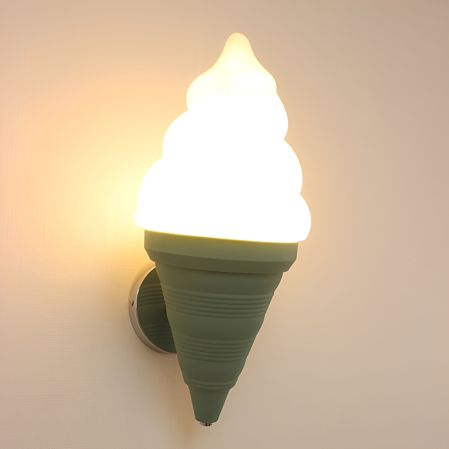 Gelato – Wandleuchte im Eiscreme-Design für verspielte Wohnakzente