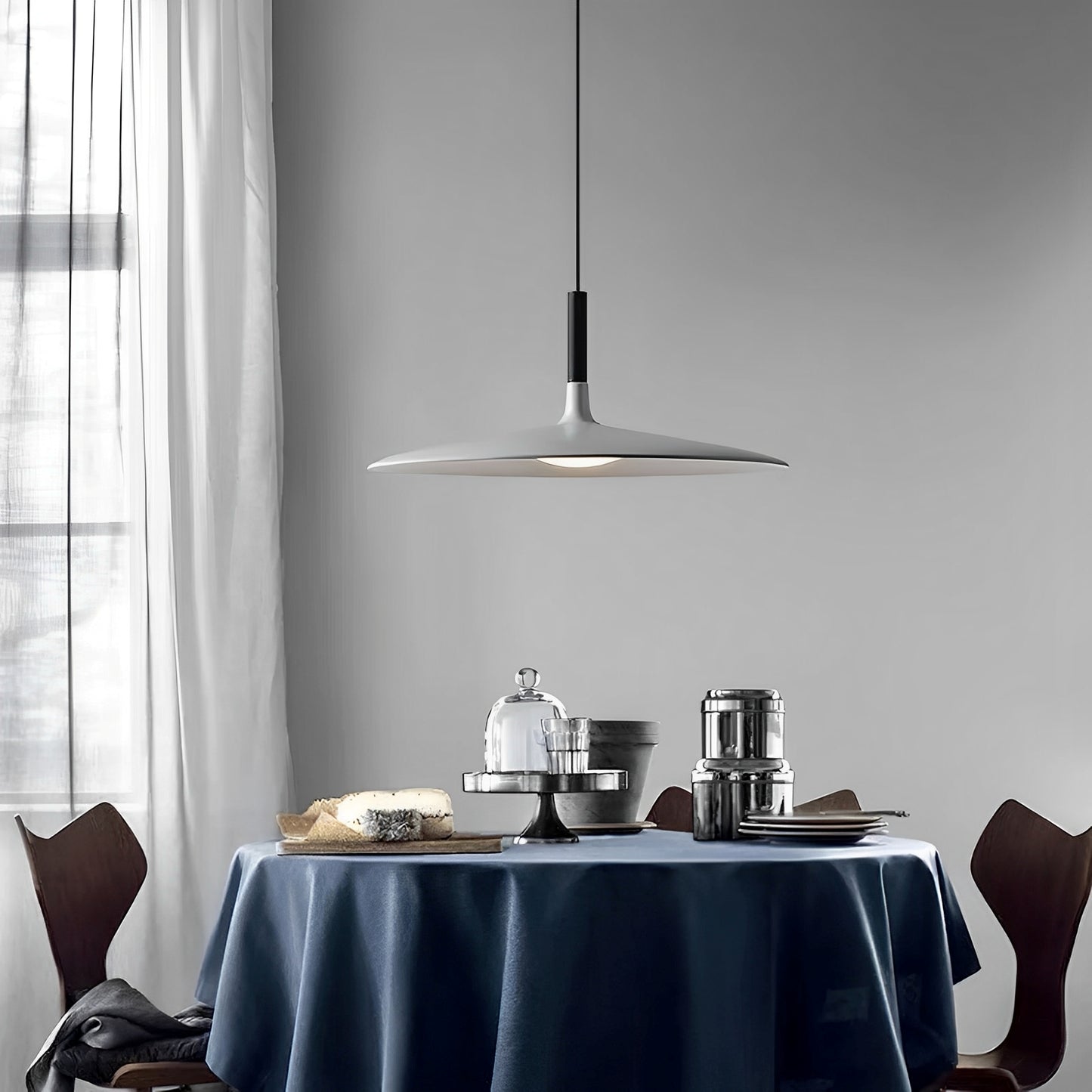 Zira – Moderne Luxus-Hängelampe in UFO-Form