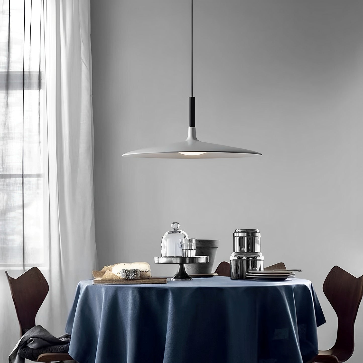 Zira – Moderne Luxus-Hängelampe in UFO-Form
