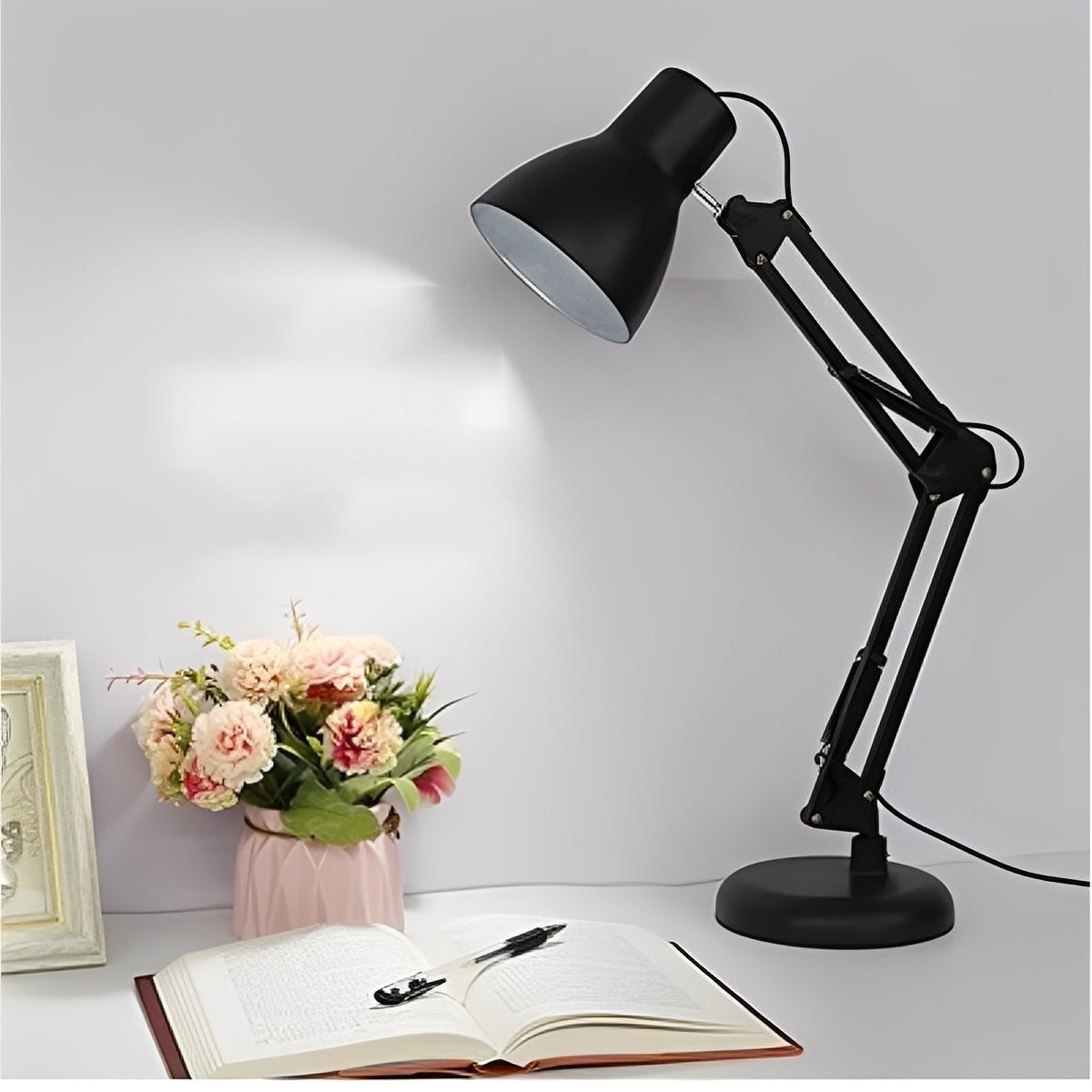 Nerea – Verstellbare LED-Schreibtischlampe