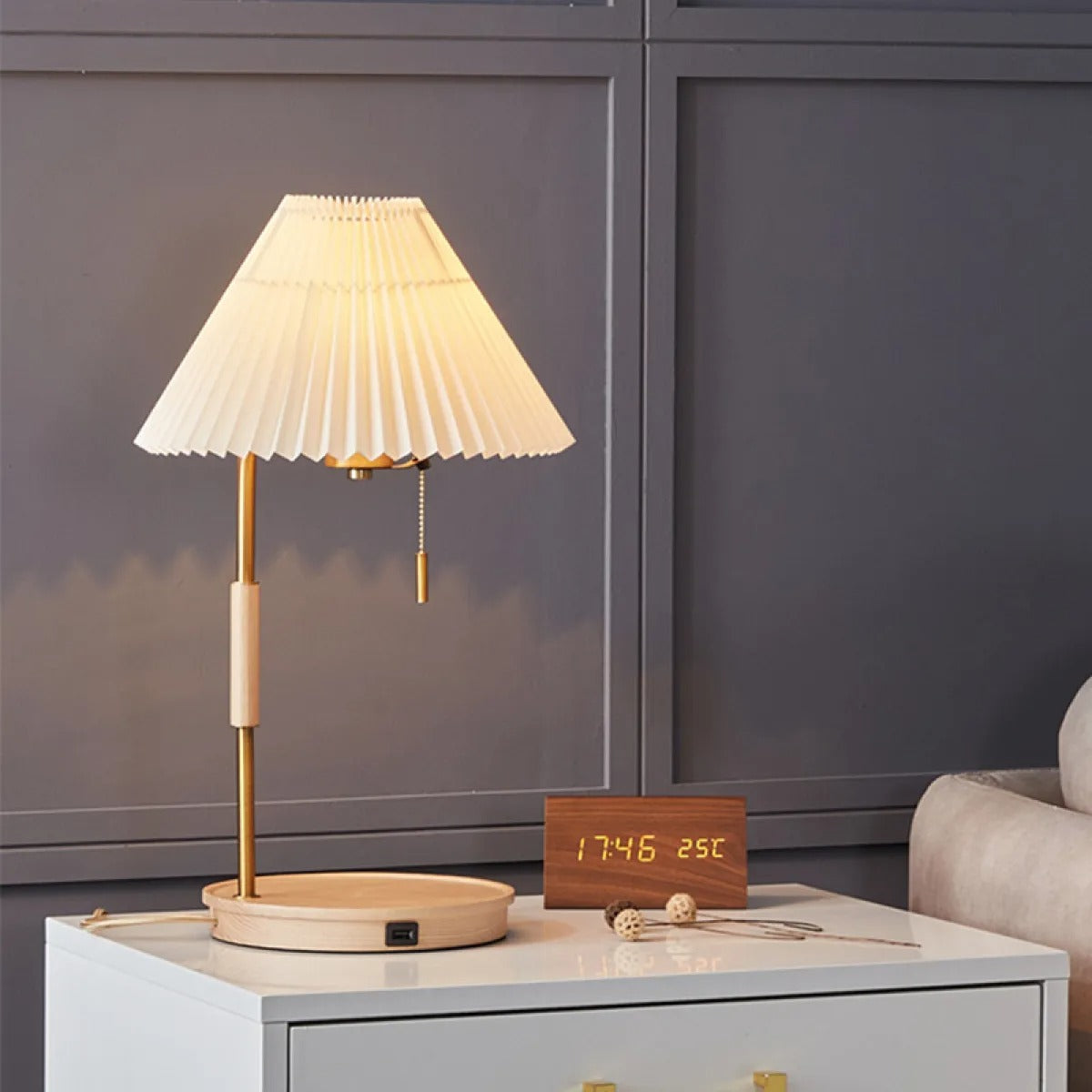 Isabella – Elegante Florentine Stoff Tischlampe