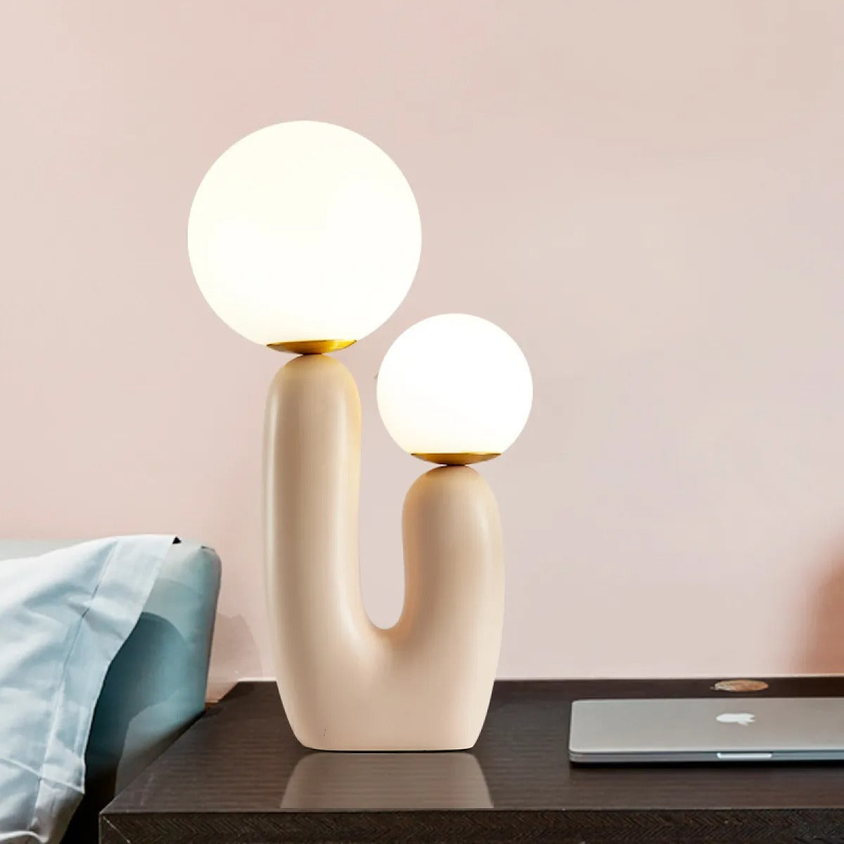 Pirena – Nordische Tischlampe fürs Kinder- & Schlafzimmer